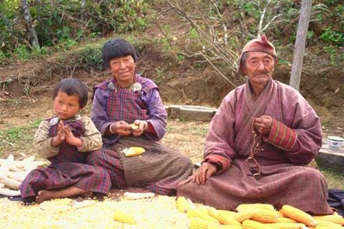 Phosrang gomchen with corn